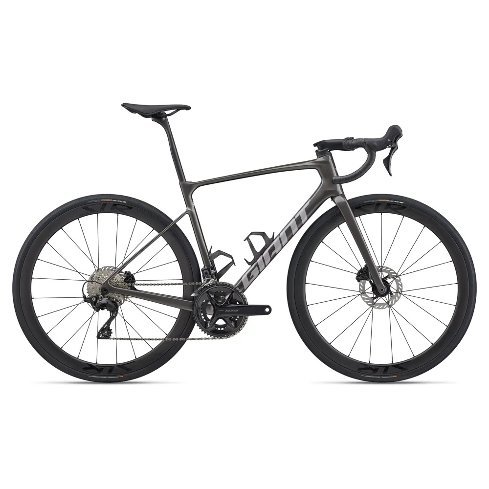 uPRISE Bikes Giant Defy Advanced Pro 2 2026 Carbon Road Bike - Stealth Chrome | Price match, 365 day return s, 18-Month Warranty, Finance Available & Free UK Delivery