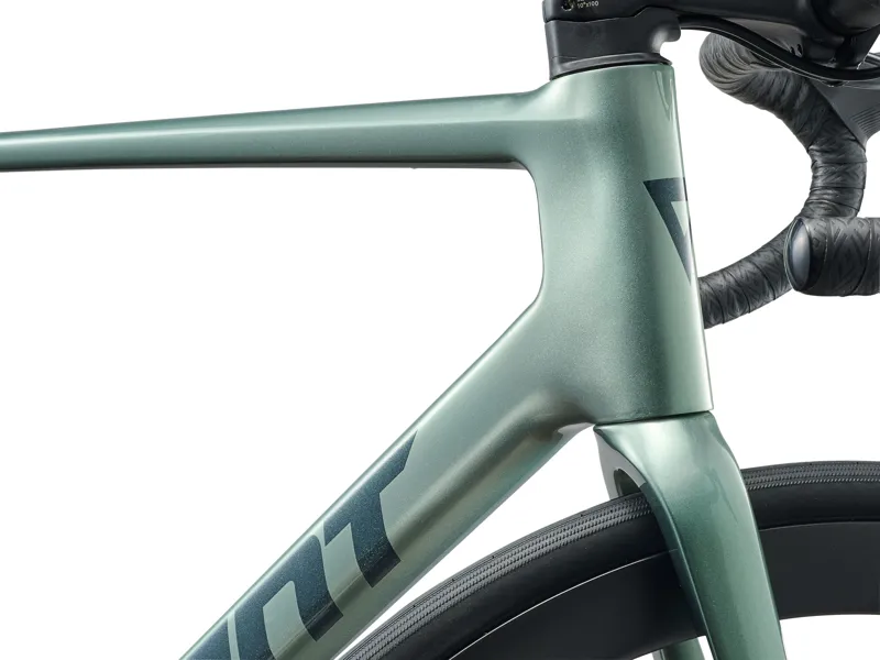 Giant TCR Advanced 0 Pro Compact 2026 Carbon Road Bike - Alpine Green-2