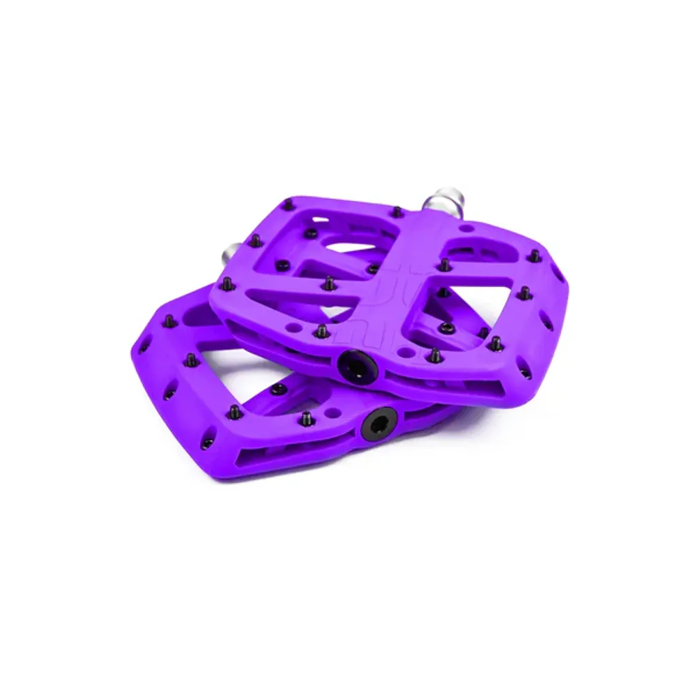 uPRISE Bikes E*Thirteen E-Thirteen Base Flat Composite MTB Pedal - Eggplant | Price match, 365 day return s, 18-Month Warranty, Finance Available & Free UK Delivery