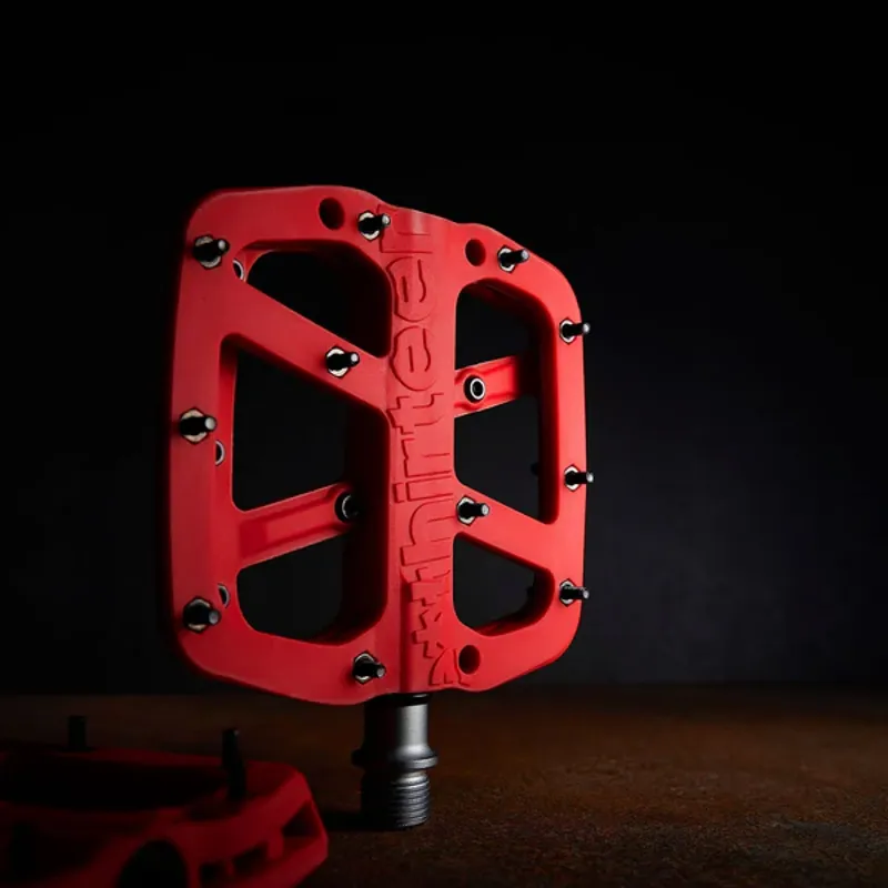 E-Thirteen Base Flat Composite MTB Pedal - Red-2