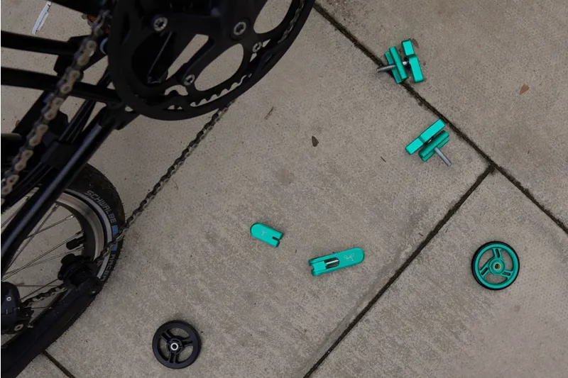 Brompton ColourLab Colour Touchpoint Set For A/C/P Bikes - Green-3