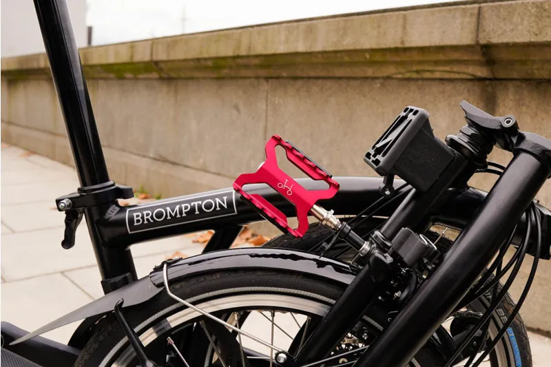 Brompton ColourLab Superlight Quick Release Pedals - Red-4