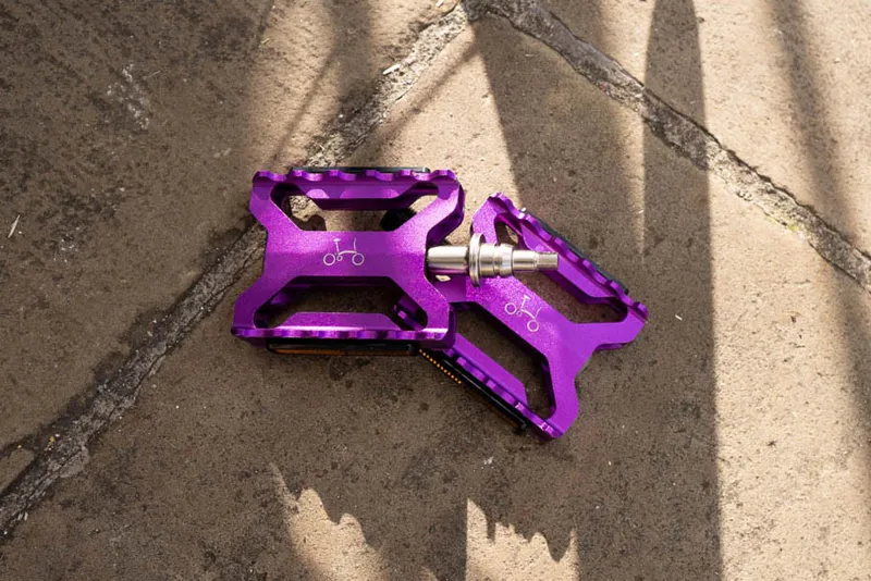 Brompton ColourLab Superlight Quick Release Pedals - Purple-3