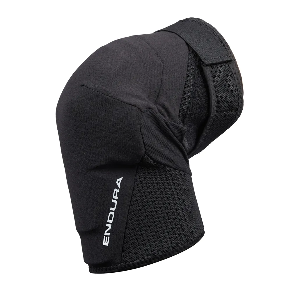 uPRISE Bikes Endura SingleTrack Knee Pads - Black | Price match, 365 day returns, 18-Month Warranty, Finance Available & Free UK Delivery