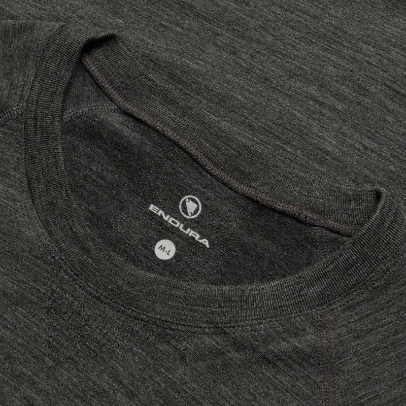 Endura BaaBaa Pro Long Sleeve Men's Base Layer - Grey-2