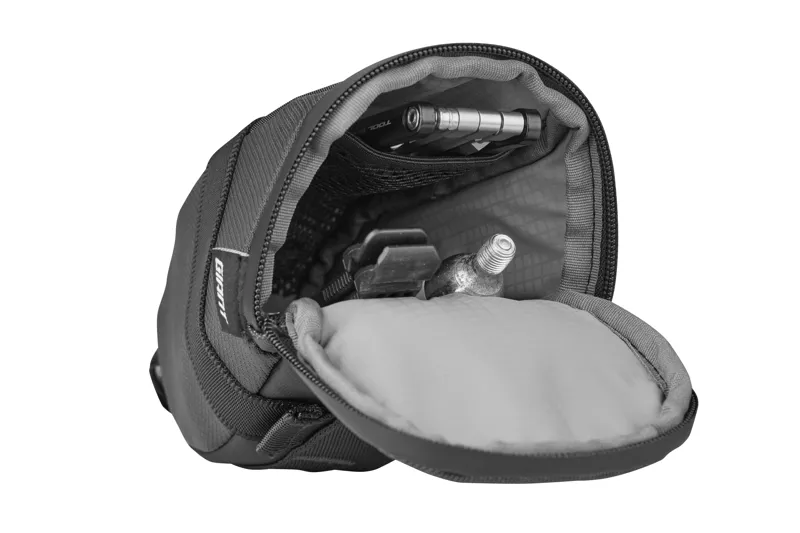 Giant Shadow Seat Bag - Medium - Black-1