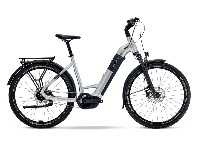 Raleigh Novus Hub Gear Lowstep 600wh 2026 Electric Hybrid Bike - Platinum Chrome