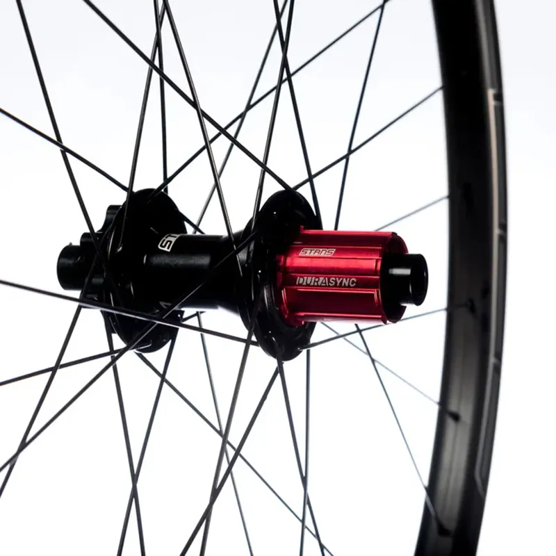 Stans Arch CB7 XDR 27.5 inch Tubeless MTB Rear Wheel - Black-2