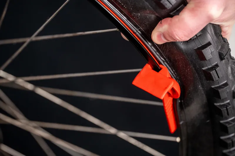 Tyre Glider Bicycle Tyre Remover - Red-10