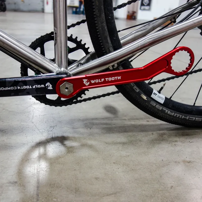 Wolf Tooth Pack Wrench Kit - Ultralight BB Wrench And 1 Inch Hex Insert-8