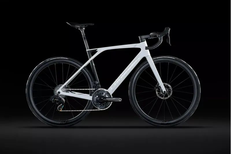 Lapierre Xelius SL 8.0 AXS 2024 Carbon Road Bike - White-1