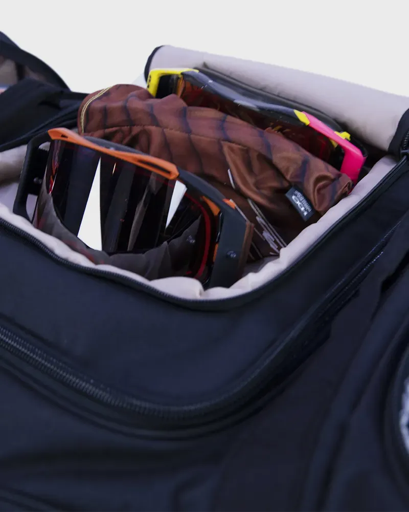 Albek Meridian Gear Bag - Covert Black-5