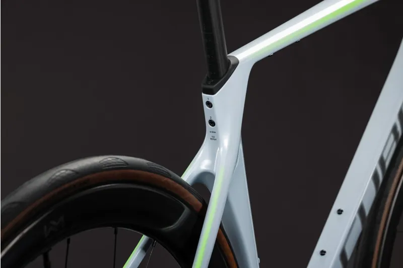 Cube Agree C:62 EX 2027 Carbon Road Bike - Glacier/Black-3