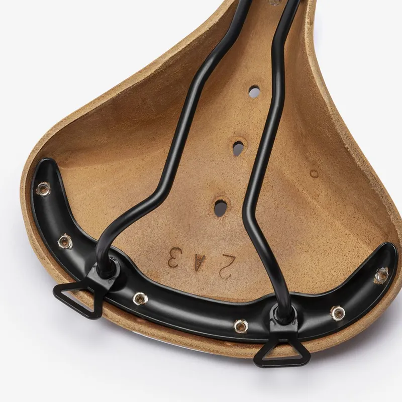 Brooks B68 Saddle - 205mm - Honey-6