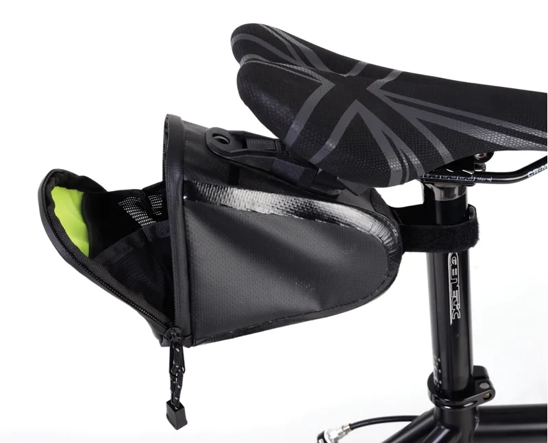Passport Priority QR Seat Pack - Black-3