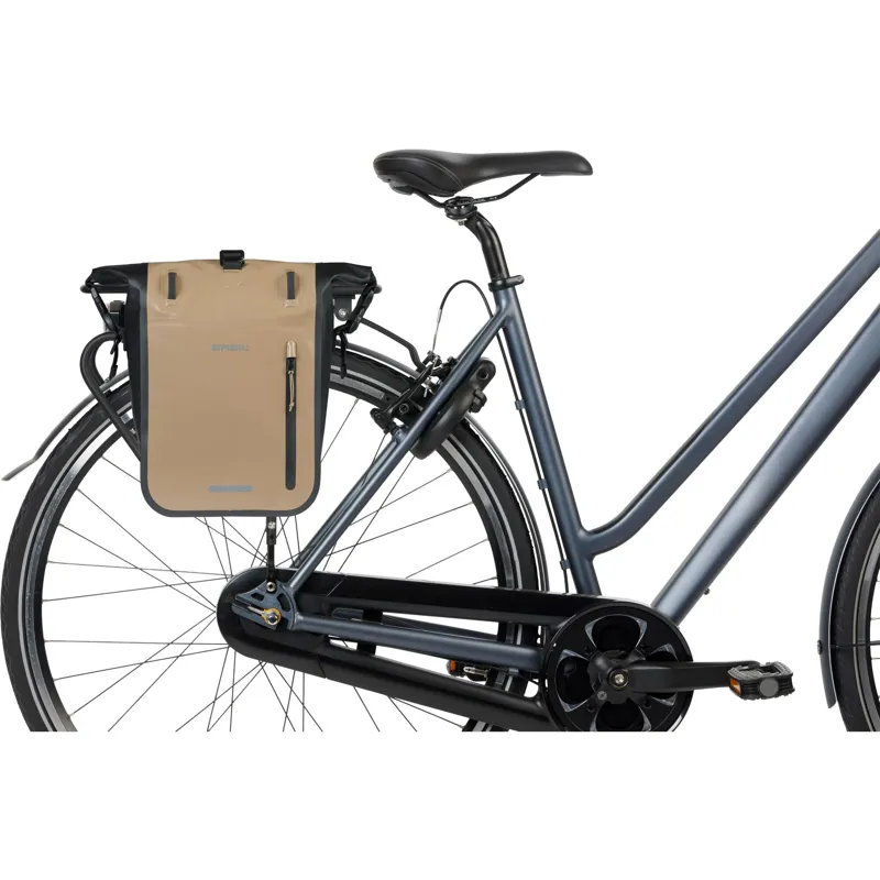 Basil Rivo Single Pannier Bag with MIK Hooks - 12-15 Litres - Sand/Black-4