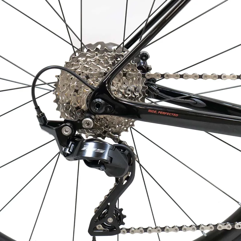 Basso Venta R 105 12x Aksium 2024 Carbon Road Bike - Magma Black-6