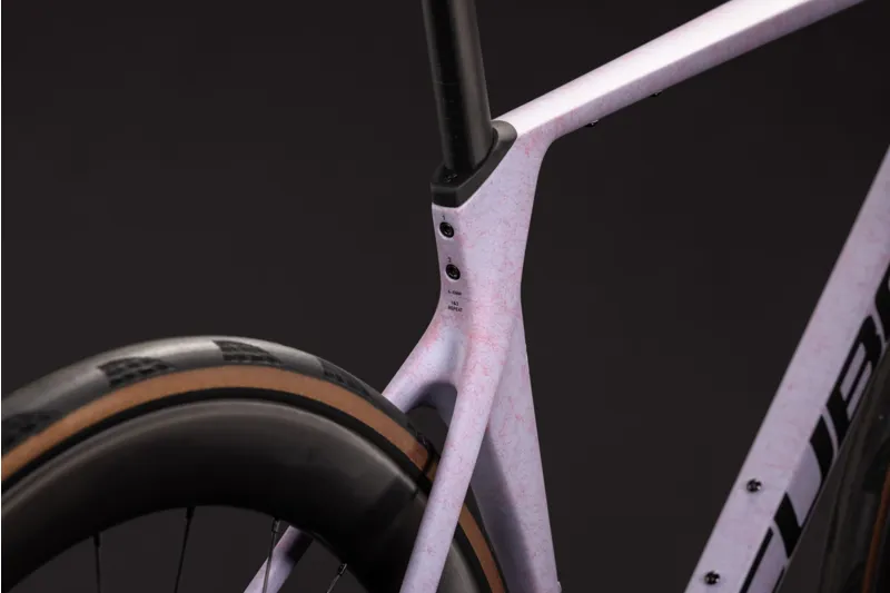 Cube Agree C:62 Race 2027 Carbon Road Bike - Lilacfibre/Black-3