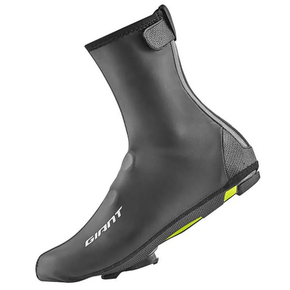 uPRISE Bikes Giant Caldo Shoe Covers - Black | Price match, 365 day return s, 18-Month Warranty, Finance Available & Free UK Delivery
