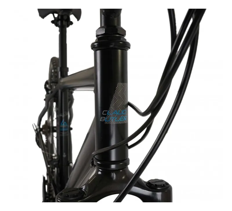 Claud Butler Explorer 1.0 2027 Hybrid Bike - Black-8