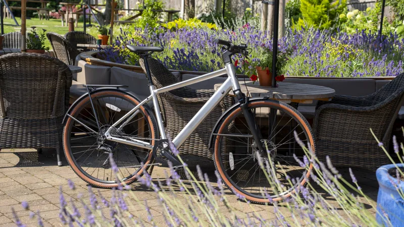 Estarli E28.9 9 Speed Crossbar 2026 Electric Hybrid Bike - UFO-1