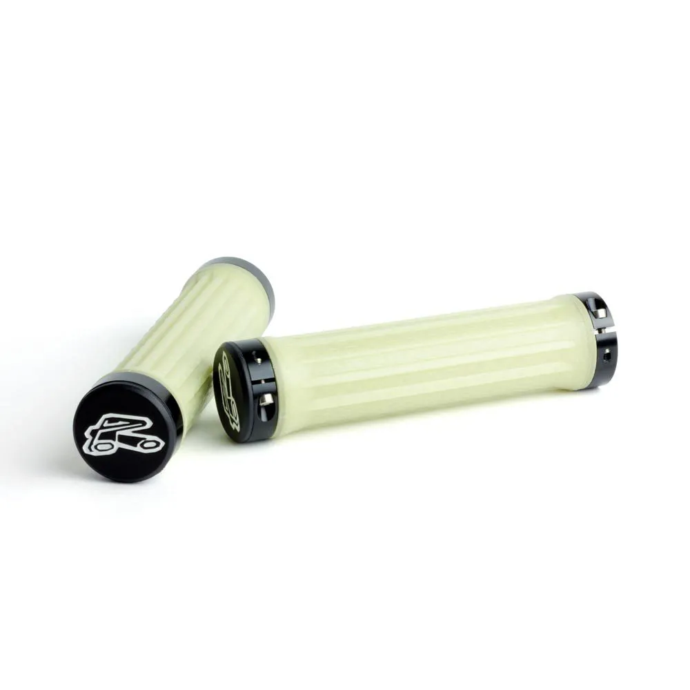 uPRISE Bikes Renthal Traction Lock-On MTB Grips - KevlarYellow - 130mm | Pair | Price match, 365 day return s, 18-Month Warranty, Finance Available & Free UK Delivery