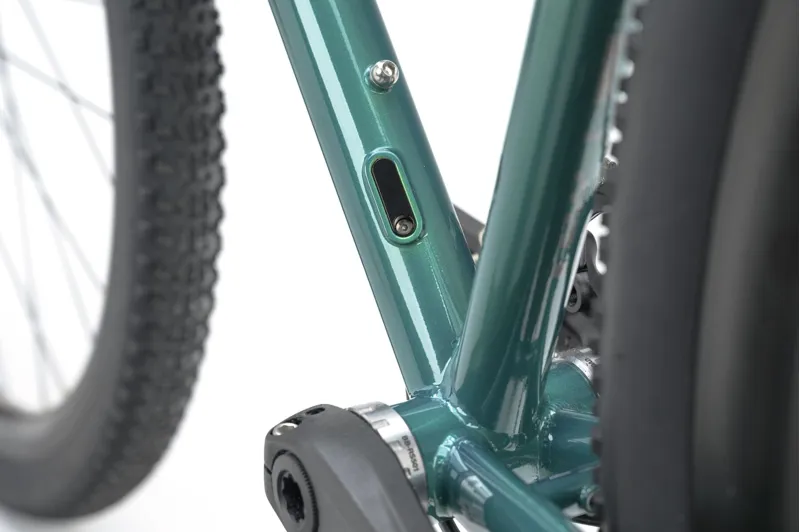 Genesis Croix De Fer 40 2025 Gravel Road Bike - Sterling Gloss-11