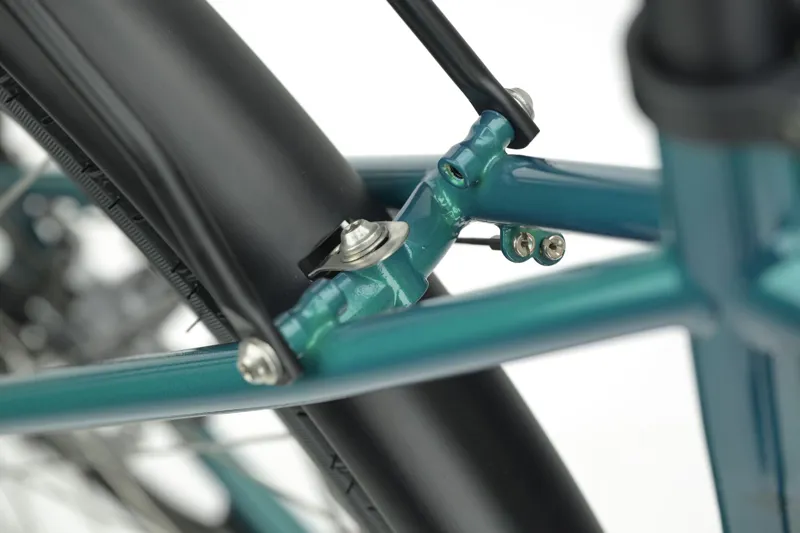 Genesis Tour De Fer 20 2026 Touring Bike - Sterling Gloss-8