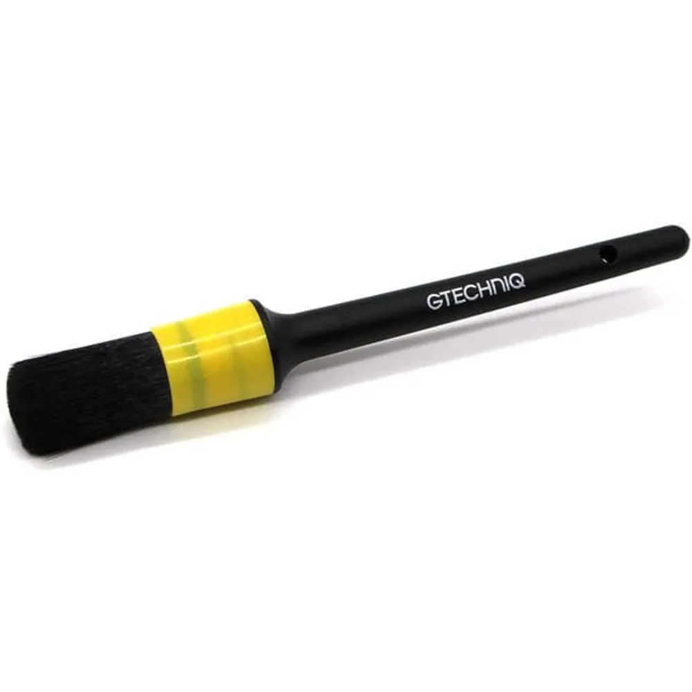 uPRISE Bikes Gtechniq Bike Detailing Brush | Price match, 365 day return s, 18-Month Warranty, Finance Available & Free UK Delivery