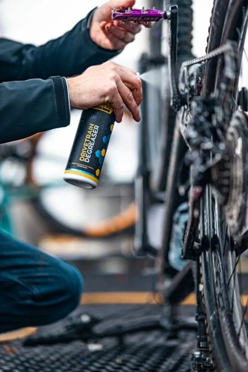 Gtechniq Bike Drivetrain Degreaser - 500ml-1