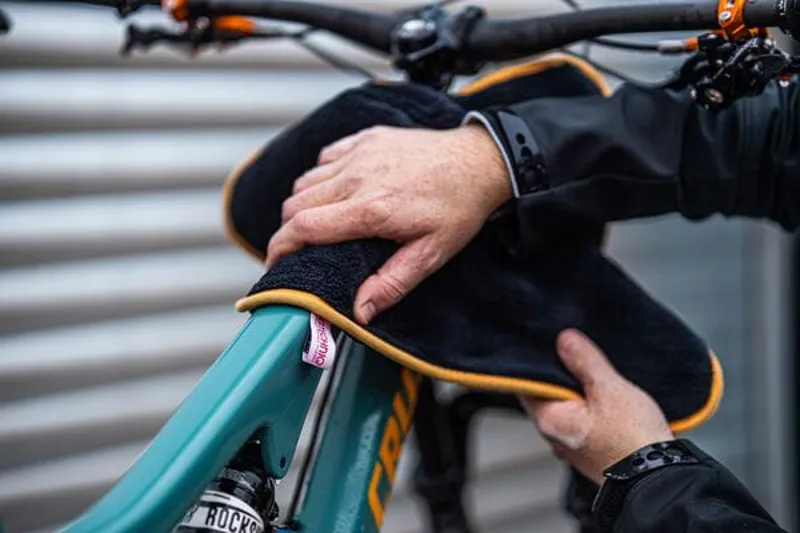 Gtechniq Bike Drying Towel-2