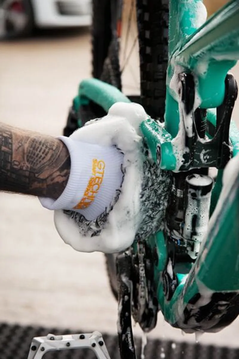 Gtechniq Bike Microfibre Wash Mitt-2