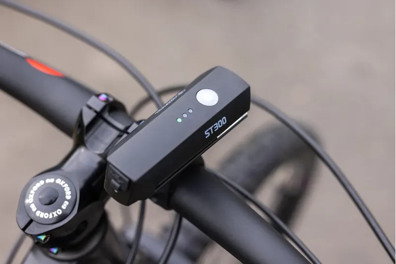 Oxford Ultratorch ST Commuter USB Light Set - Black-2