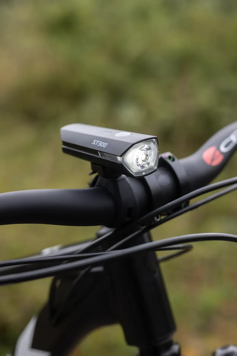 Oxford Ultratorch ST Commuter USB Light Set - Black-1
