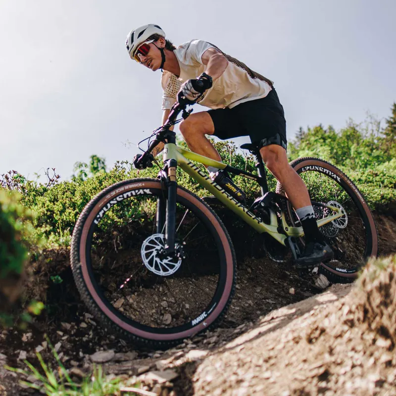 Mavic Crossmax S Carbon 29 Boost 6-Bolt Disc MTB Wheelset -4