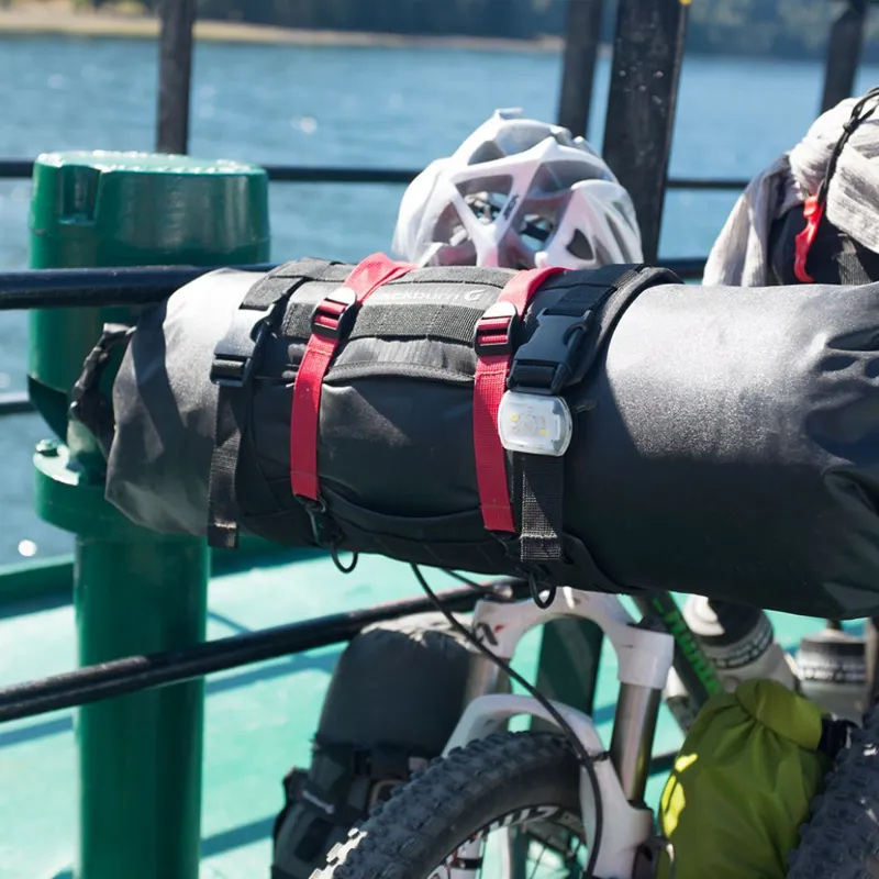 Blackburn Outpost Handlebar Roll With Dry Bag-6