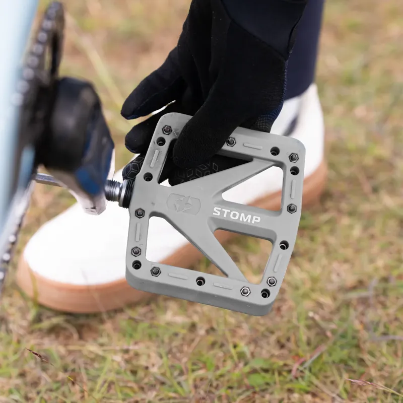 Oxford Stomp Nylon Flat MTB Pedals - Grey-2