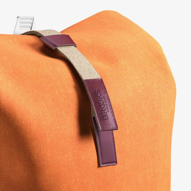 Brooks Pickwick Backpack - Small - Goose Beak-7