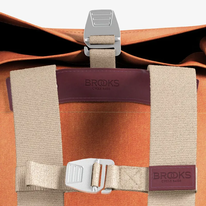 Brooks Pickwick Backpack - Medium - Goose Beak-9