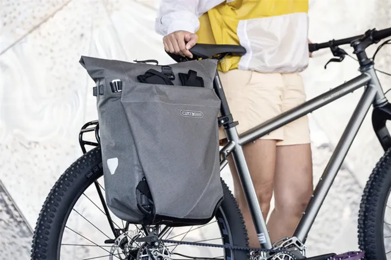 Ortleib Vario Urban QL2.2 20L Pannier Bag - Pepper-7