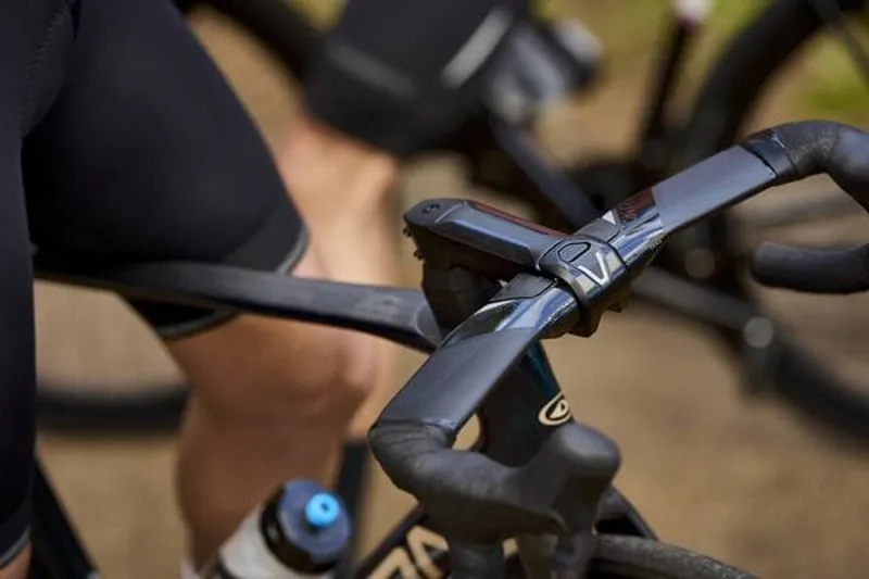 Pro Vibe Aero Compact Carbon Road Handlebars - 31.8mm - Black-8