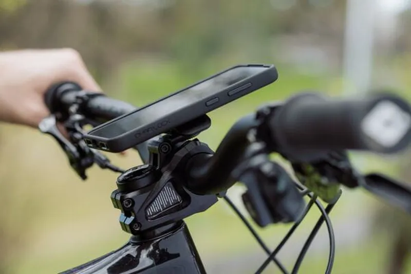 Quad Lock Stem Cap Adjustable Phone Mount - Black-2