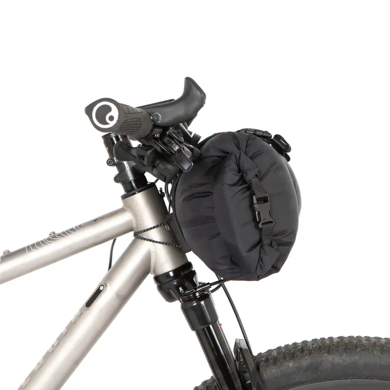 Restrap Race Flat Bar Handlebar Bag - 7 Litre - Black-3