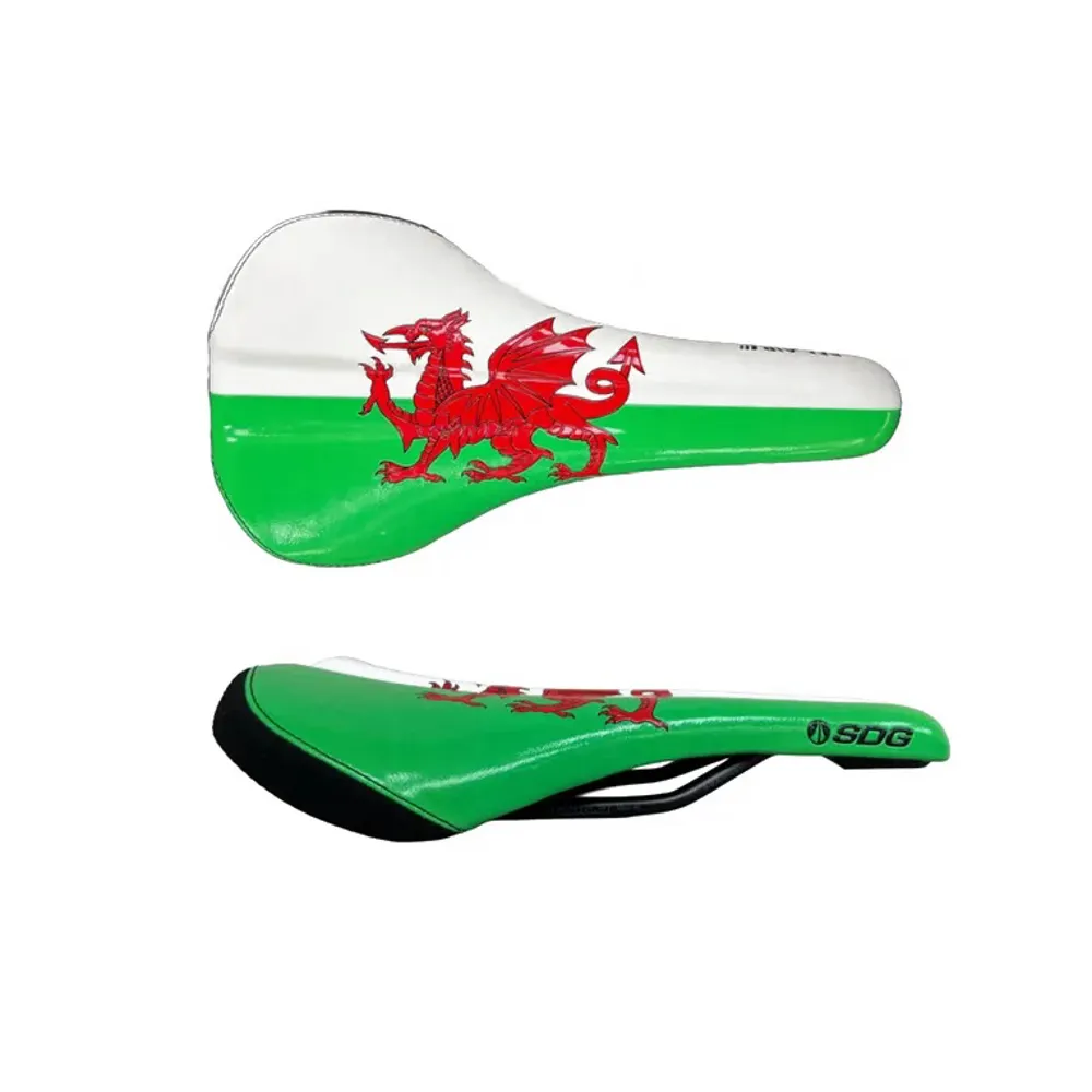 uPRISE Bikes SDG Bel Air V3 Traditional Lux-Alloy Saddle - Welsh Flag | Price match, 365 day returns, 18-Month Warranty, Finance Available & Free UK Delivery