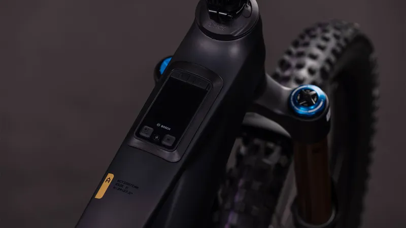 Cube AMS Hybrid ONE77 C:62 AT 600X 2026 Electric MTB - Carbon/Gold-2