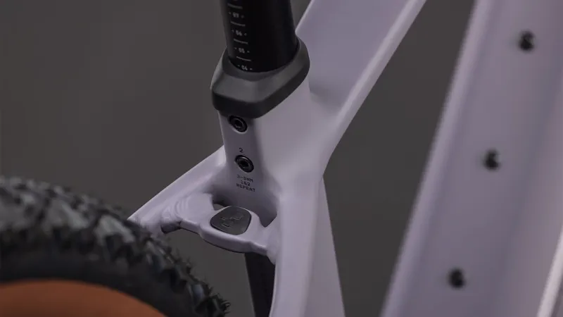 Cube Reaction Hybrid Performance 600 2026 Electric MTB - Plum Grey-3