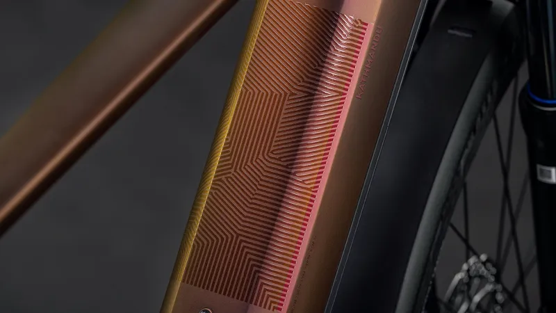 Cube Kathmandu Hybrid Pro 800wh 2026 Electric Hybrid Bike  - Sunglow/Chrome-2