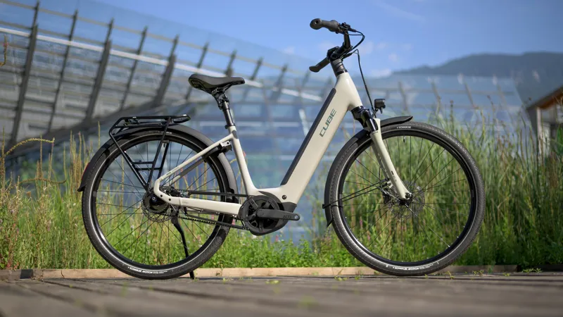 Cube Supreme Hybrid Deluxe ONE 600wh 2026 Electric Hybrid Bike - Ashgreen/Chrome-7