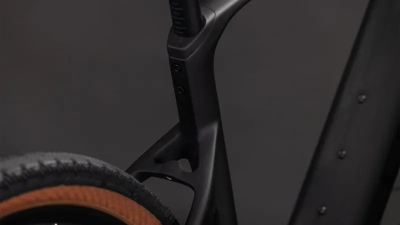 Cube Nuroad Hybrid C:62 EXC 400X 2026 Electric Gravel Road Bike - Blackline-4