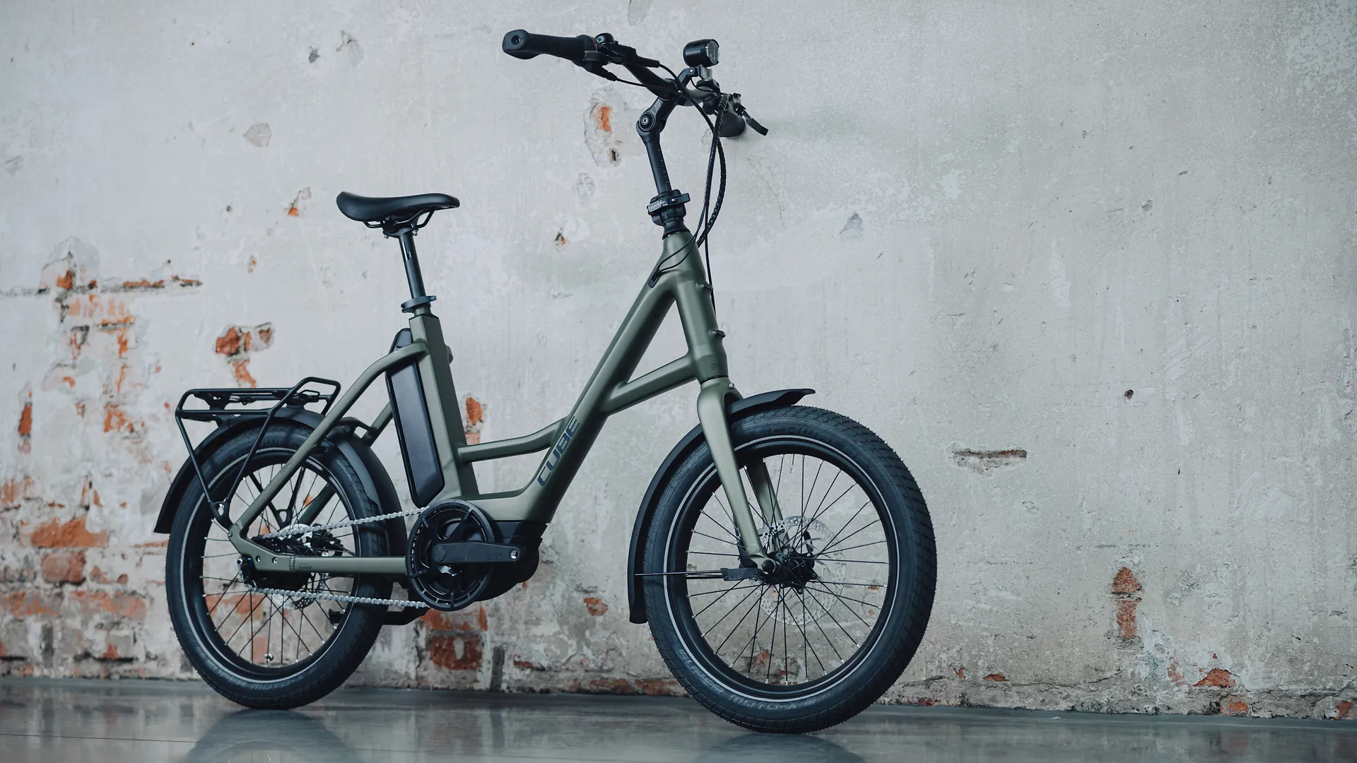 Cube Compact Hybrid Comfort 545wh 2026 Electric Hybrid Bike - Reedgreen